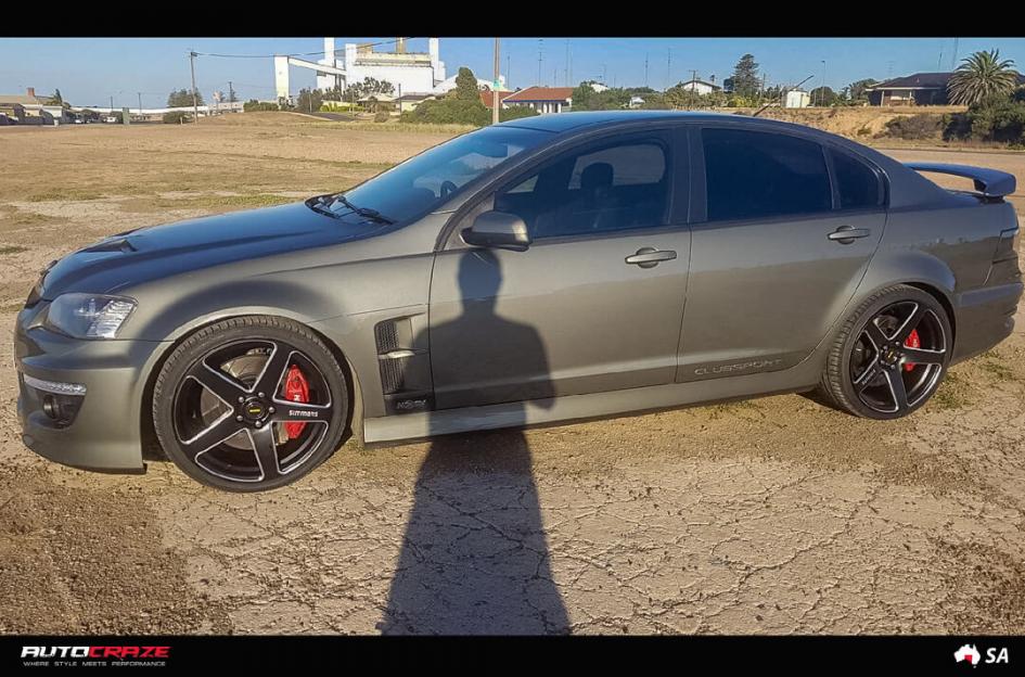HOLDEN-COMMODORE-FRCS-MATTE-BLACK-MILLED-ACCENTS